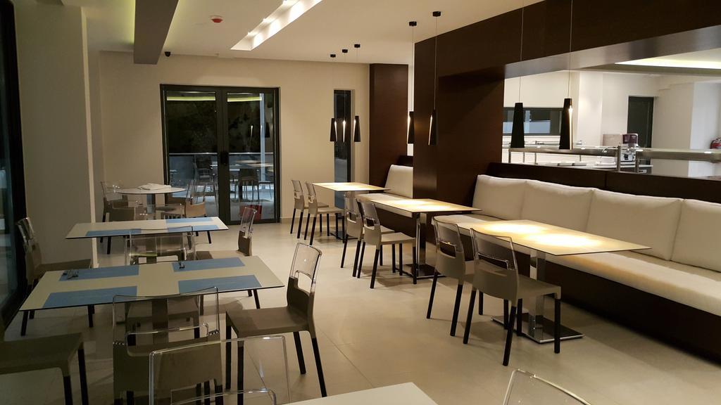 Cosmopolitan Hotel Luaran gambar