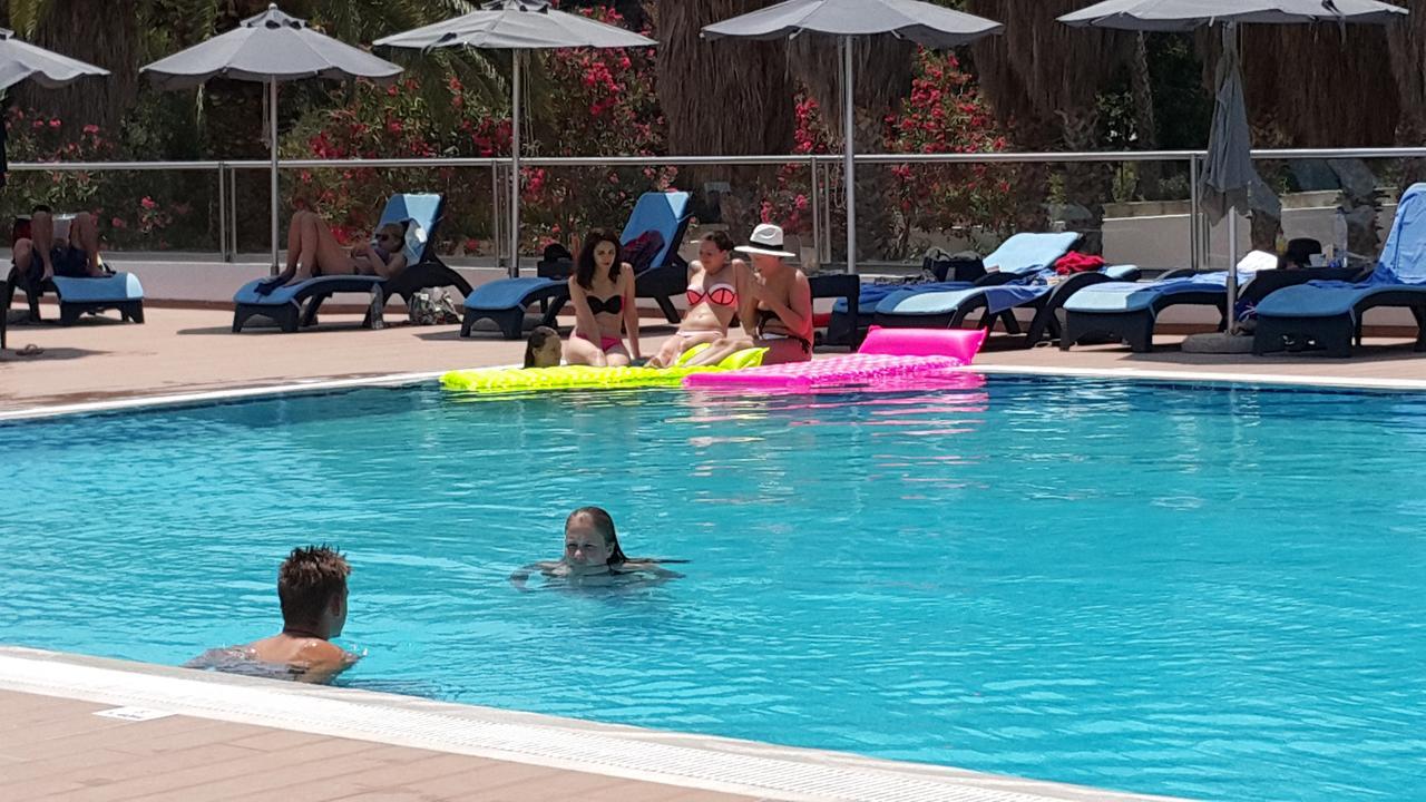 Cosmopolitan Hotel Luaran gambar